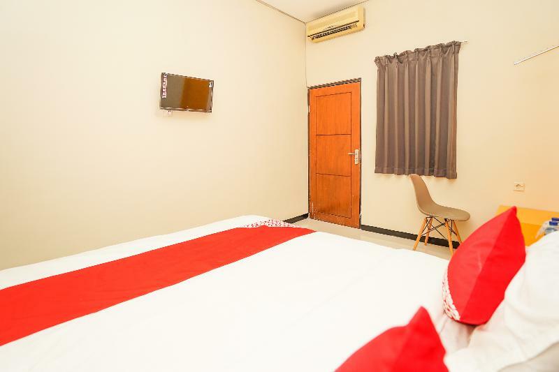 Reddoorz At Osuko Residence Sukomanunggal Jaya Surabaya Bagian luar foto